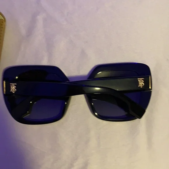 Burberry Sunglasses Glasses (Like New) only worn once Burberry sunglasses Only worn once! Comes with box... | Depop main image 4